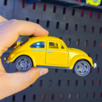 Yellow Beetles Diecast 1:24 - Image 5
